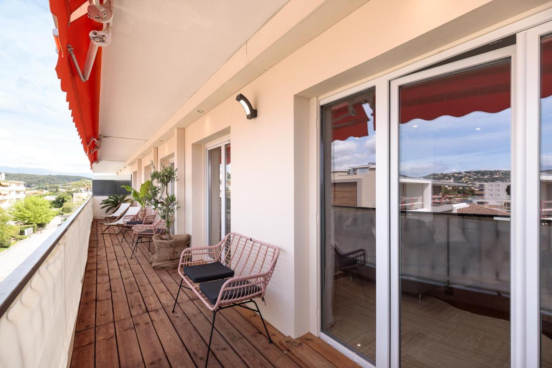 Spacieux Appartement De 114 M2 A 5 Min Des Plages - Proximite Tous Commerces Et Transports アンティーブ エクステリア 写真